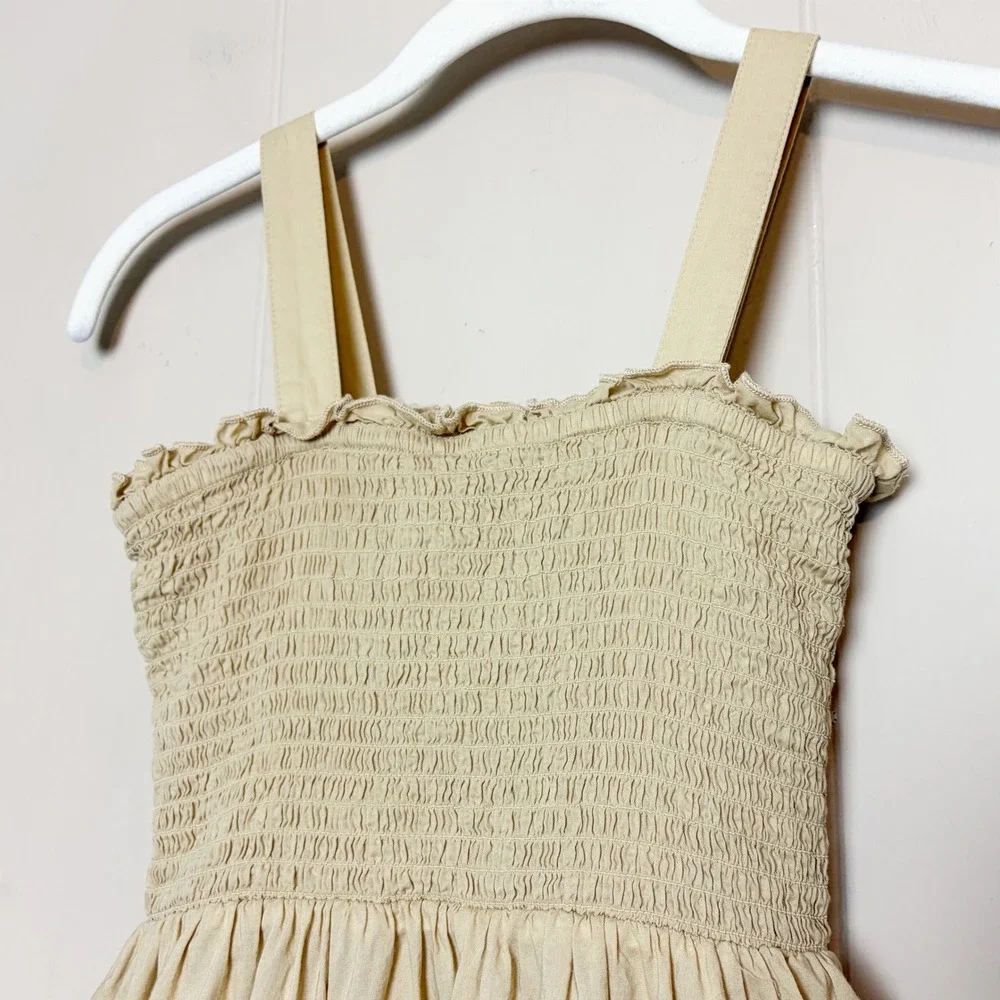 GAP Kids Girls Beige Smocked Eyelet 100% Cotton Dress Medium Embroidery Sundress
